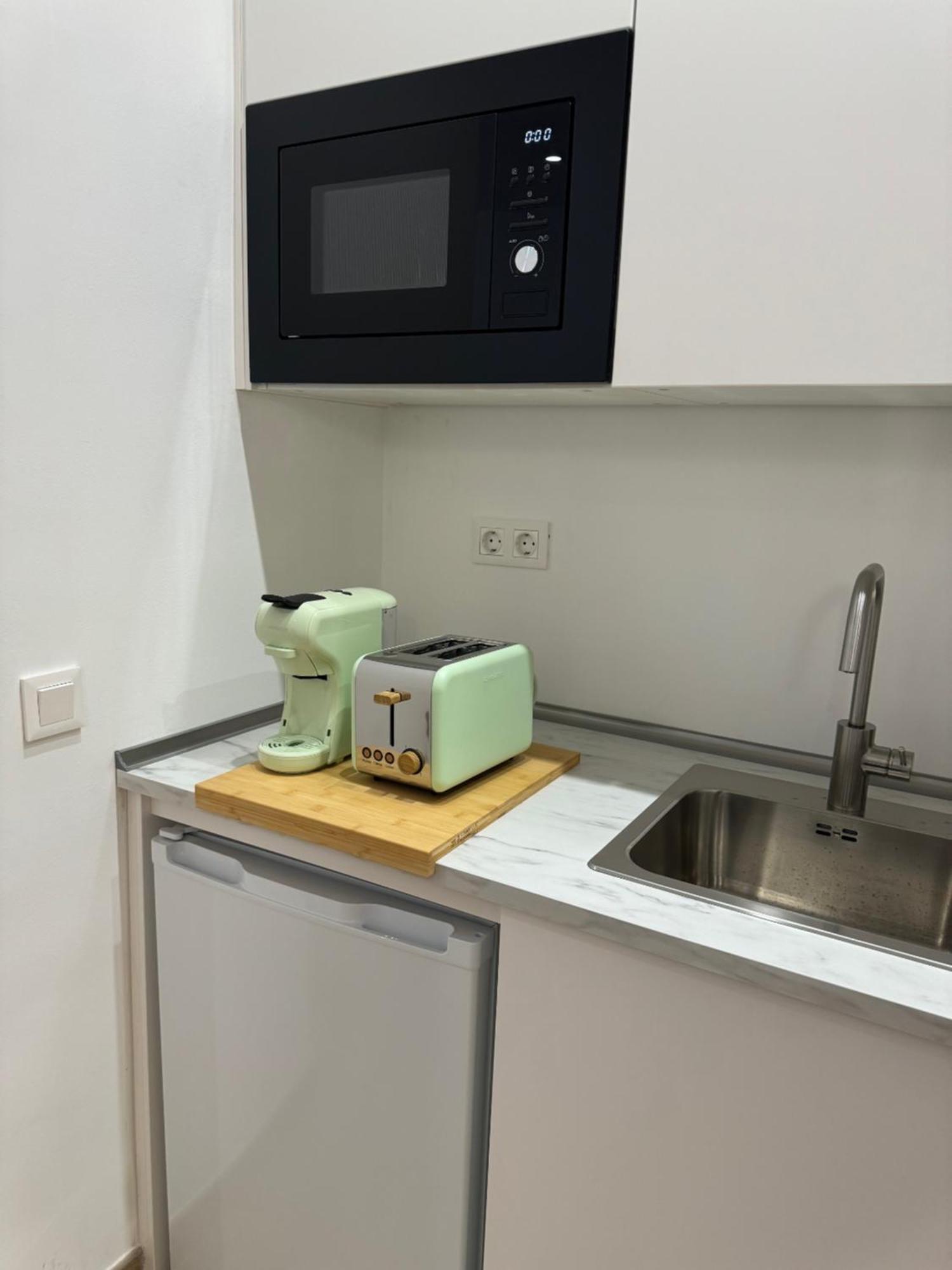 Alderete Suites Малага Экстерьер фото