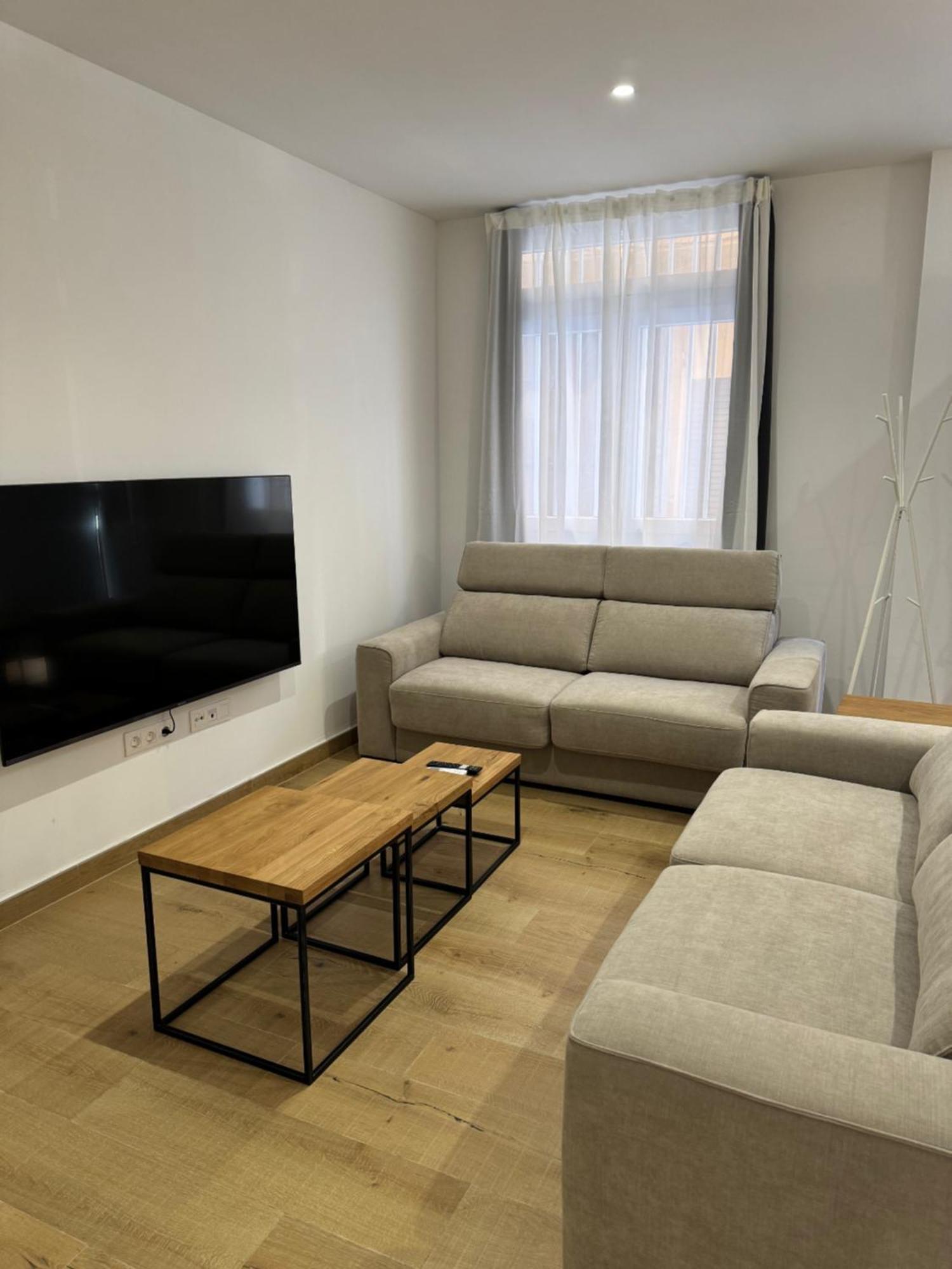 Alderete Suites Малага Экстерьер фото