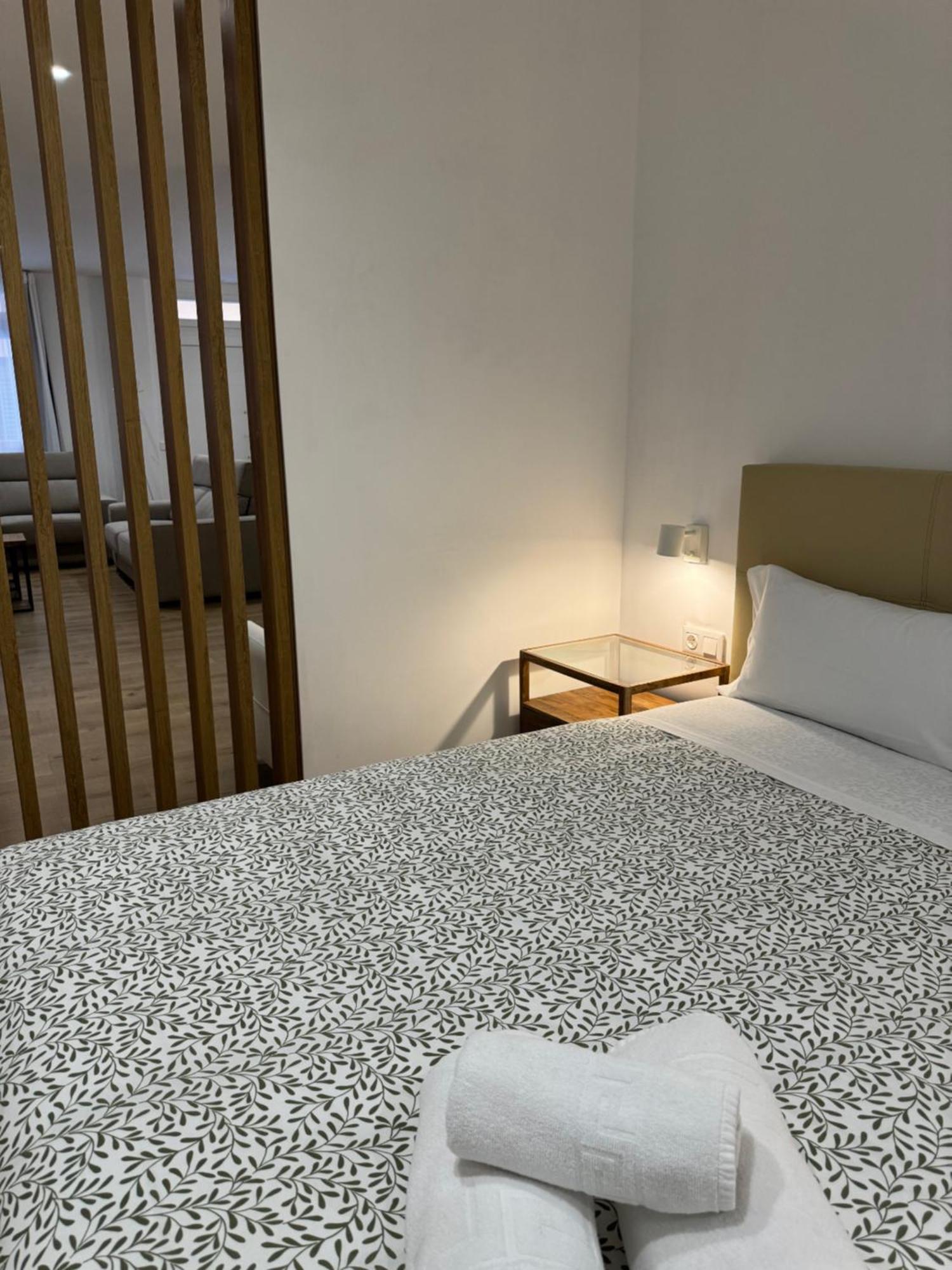 Alderete Suites Малага Экстерьер фото